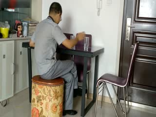 航空空姐 私人定制空姐约会恋物癖变态网友被杯里放药放倒玩弄