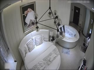 高级酒店偷拍文艺范气质漂亮的白领美女上班时间和经理酒店偷情时间紧迫进房就开操连续搞了3次精力真旺盛