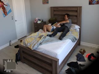 饥渴的情侣，天然g奶卷发妹子猛干操到爽，姿势也很多