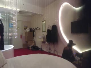 摄影师 名门夜宴偷拍系列美女模特_邹邹被摄影师套路暗藏摄影机偷拍换衣服